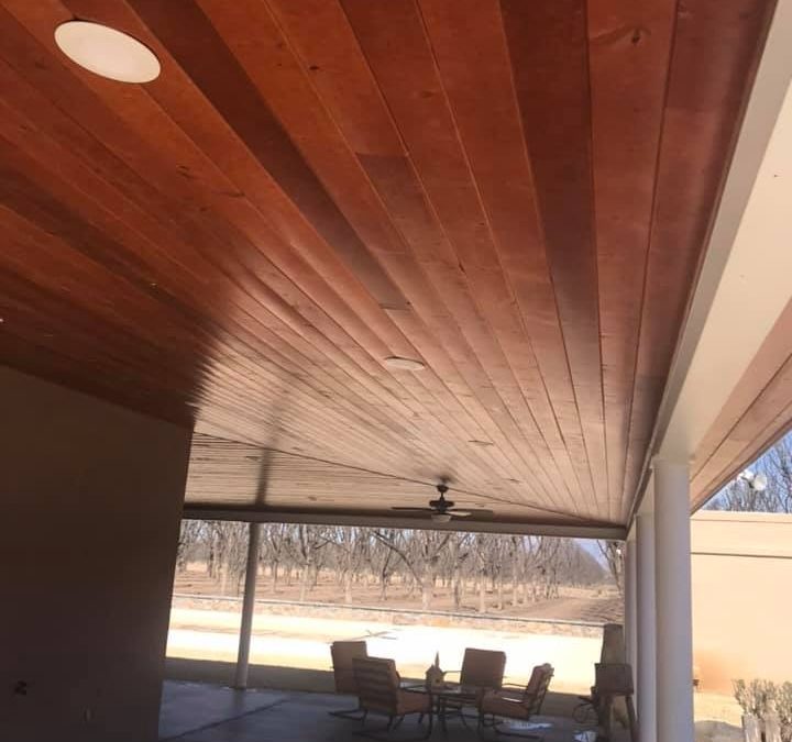 Porch w/ wooden beams